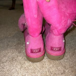 Pink ribbon uggs